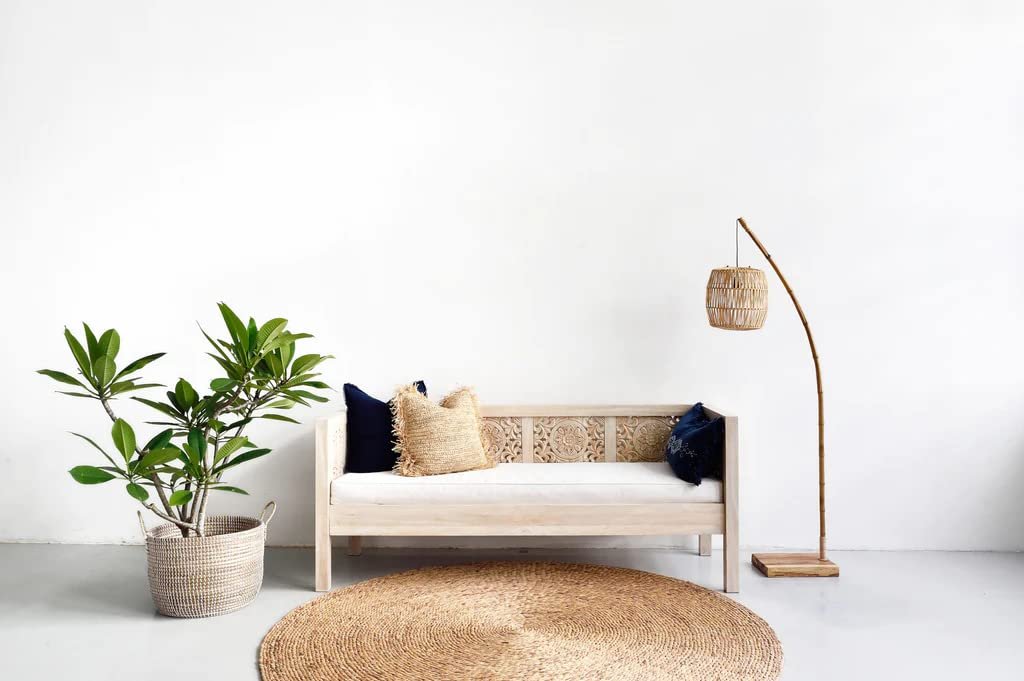 Carved Daybed For Your Home